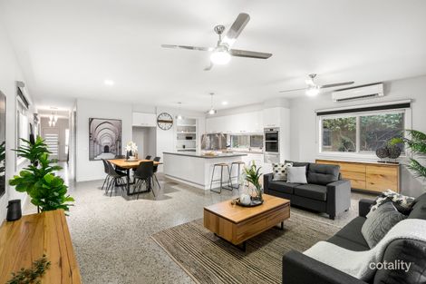 Property photo of 26 Trish Walk Werribee VIC 3030