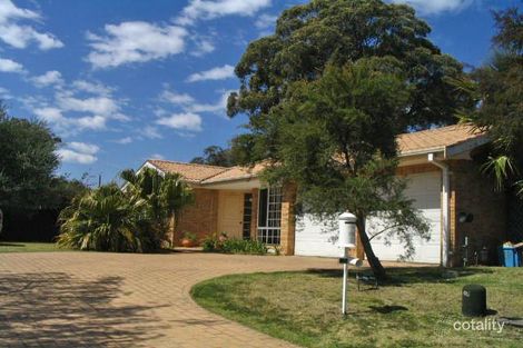 36 Daintree Dr, Wattle Grove, NSW 2173