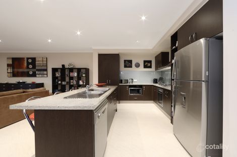 Property photo of 15 Monbulk Crescent Rowville VIC 3178