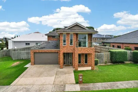 18 CHENOWETH CT, WARRNAMBOOL, VIC 3280
