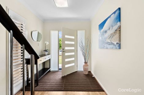 12a Queen St, Scarborough, QLD 4020