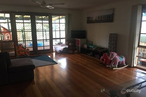 Property photo of 16 Oakwood Drive Carrum Downs VIC 3201