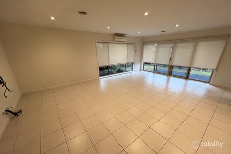 Property photo of 2/20 Palm Beach Crescent Mount Waverley VIC 3149