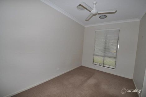Property photo of 1035 Lakeview Terrace Benowa QLD 4217