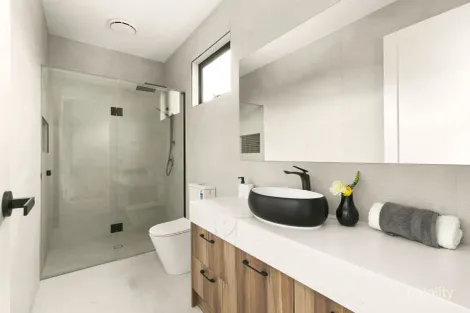 Property photo of 2/93 Finlayson Street Rosanna VIC 3084