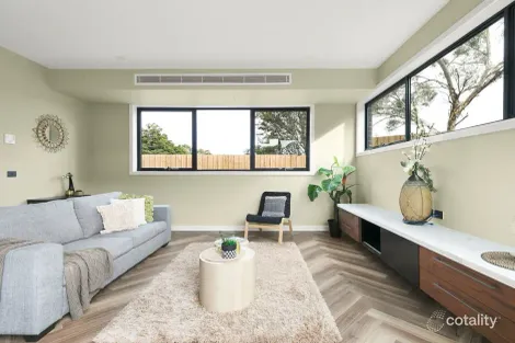 Property photo of 2/93 Finlayson Street Rosanna VIC 3084