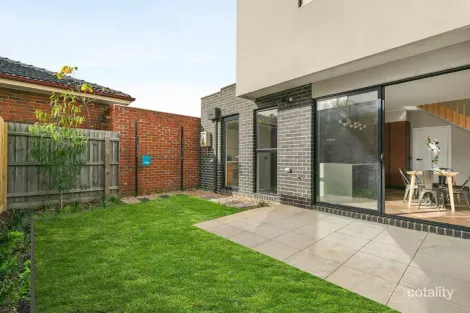 Property photo of 2/93 Finlayson Street Rosanna VIC 3084