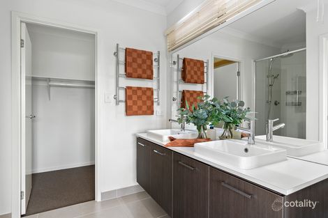 Property photo of 14 Geranium Drive Springfield Lakes QLD 4300