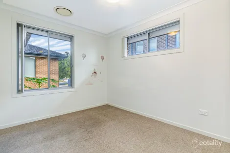 Property photo of 3/8 Holland Crescent Casula NSW 2170