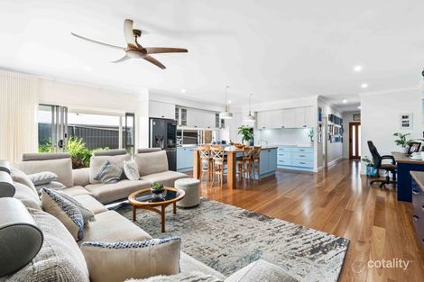 11 Mckenzies Cres, Malua Bay, NSW 2536