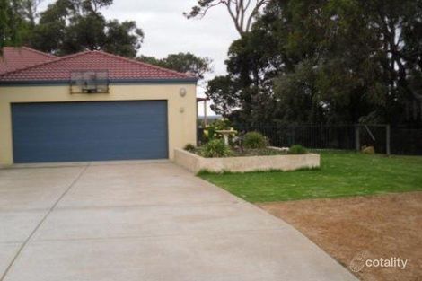 Property photo of 2 Keble Heights College Grove WA 6230
