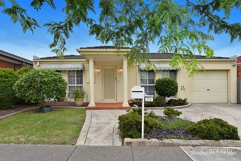 Property photo of 25 Thompson Crescent Roxburgh Park VIC 3064