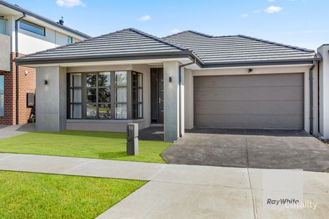 13 Soho Cct, Burnside, VIC 3023