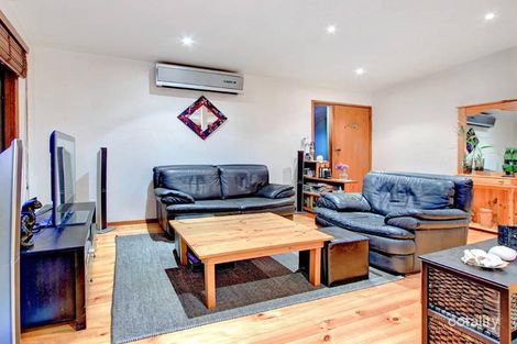 Property photo of 3 Victor Avenue Rye VIC 3941