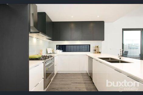 Property photo of 24B Nepean Highway Aspendale VIC 3195