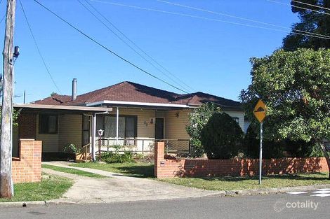 22 Kambala Cres, Fairfield West, NSW 2165