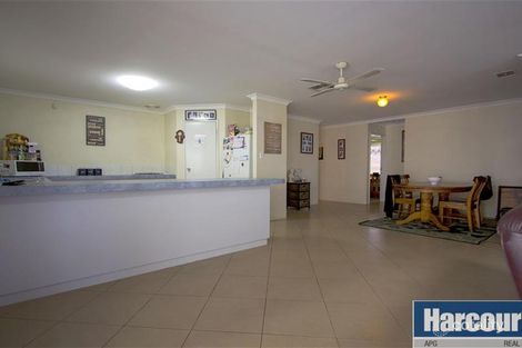 Property photo of 5 Thompson Place Australind WA 6233