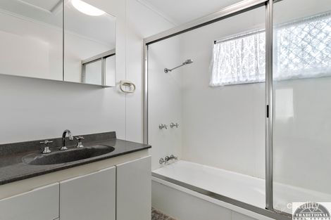Property photo of 96 Boxgrove Avenue Wynnum QLD 4178