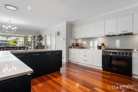 Property photo of 6 North Quay Drive Biggera Waters QLD 4216