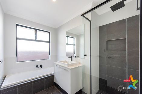 Property photo of 40 Pegasus Road Bennett Springs WA 6063