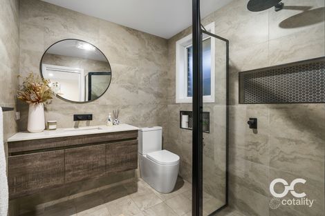 Property photo of 31 Stevenson Way Orange NSW 2800