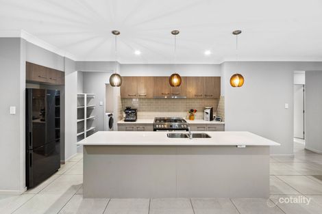 11 Fleming St, Logan Reserve, QLD 4133