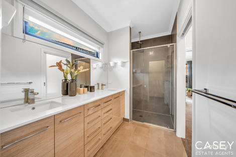 Property photo of 8 Clovis Avenue Clyde North VIC 3978