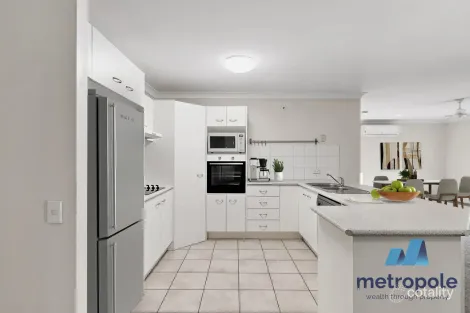 Property photo of 8 Hereford Crescent Carindale QLD 4152