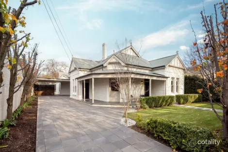 Property photo of 2 Bretwalder Avenue Leabrook SA 5068