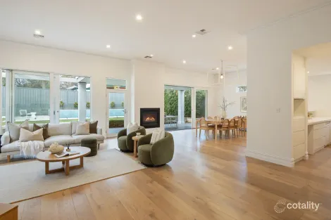 Property photo of 2 Bretwalder Avenue Leabrook SA 5068