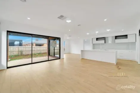 Property photo of 17 Bayley Chase Aintree VIC 3336