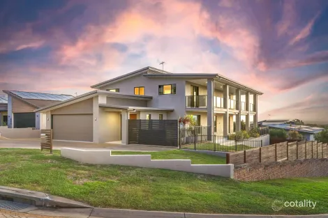 2 KENMARE CT, NORMAN GARDENS, QLD 4701