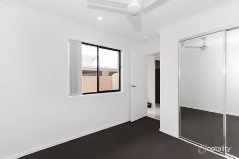 Property photo of 2/8 Ward Street Flinders View QLD 4305