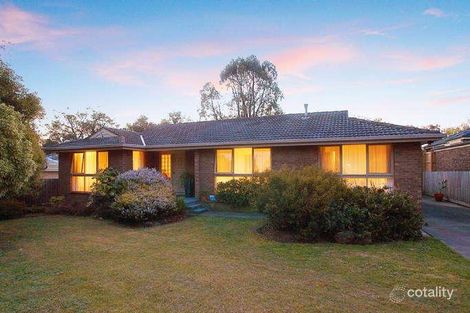 1 Penhyrn Ave, Croydon, VIC 3136