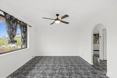 Property photo of 1/49 Denise Street Lake Heights NSW 2502