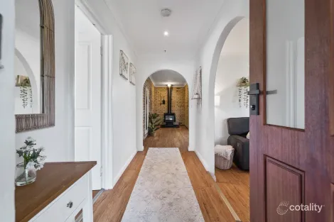 Property photo of 7 St Laurent Close Greenfields WA 6210