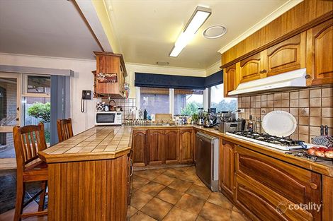 Property photo of 180 Rachelle Road Keilor East VIC 3033