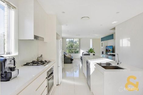 Property photo of 4/9-11 Quarry Road Dundas Valley NSW 2117