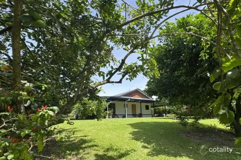 10 Corbett Cl, Bulgun, QLD 4854
