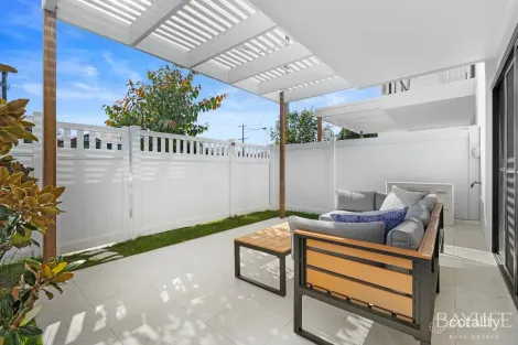 Property photo of 2/61-65 Macdonnell Road Margate QLD 4019