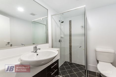 Property photo of 110 Commercial Road Teneriffe QLD 4005