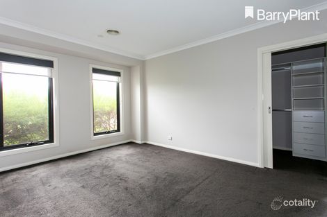 Property photo of 3 Caleana Court Cranbourne North VIC 3977