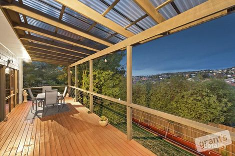 Property photo of 30 Telford Drive Berwick VIC 3806