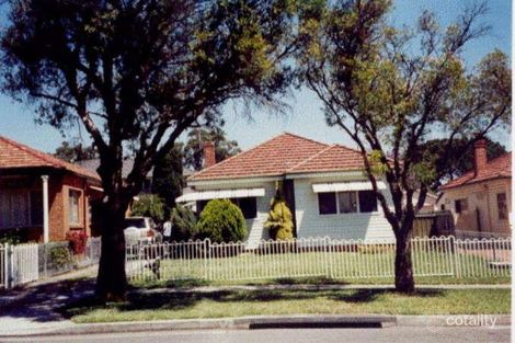 8 Tennyson Rd, Greenacre, NSW 2190