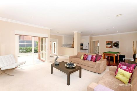 Property photo of 8/132 Yarrbat Avenue Balwyn VIC 3103