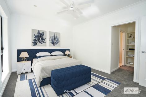 Property photo of 3 Crump Close Griffith NSW 2680