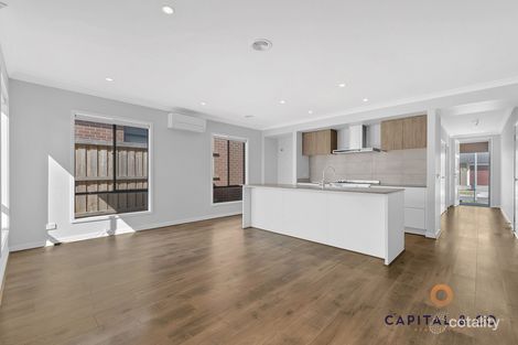 Property photo of 8 Beavers Street Mickleham VIC 3064