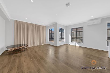 Property photo of 8 Beavers Street Mickleham VIC 3064