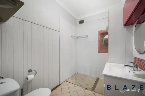 Property photo of 35 Gardiner Crescent Fairfield West NSW 2165