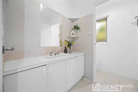 Property photo of 67 Monahans Road Cranbourne West VIC 3977